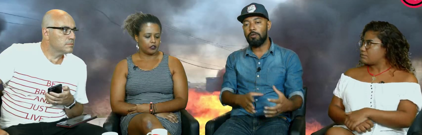 Estreou nesta quarta-feira na TV 247 o programa "Vozes da Resistência", apresentado por Douglas Belchior, militante do movimento negro, com a participação da professora Adriana Moreira e da advogada Beatriz Lourenço; os três debateram a condenação sem provas do ex-presidente Lula e lembraram também como o sistema judicial, historicamente, perpetua as desigualdades no País; confira (Foto: Leonardo Attuch) Estreou nesta quarta-feira na TV 247 o programa "Vozes da Resistência", apresentado por Douglas Belchior, militante do movimento negro, com a participação da professora Adriana Moreira e da advogada Beatriz Lourenço; os três debateram a condenação sem provas do ex-presidente Lula e lembraram também como o sistema judicial, historicamente, perpetua as desigualdades no País; confira
