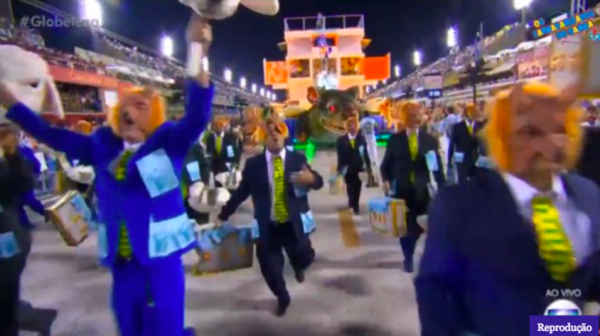 O Carnaval de 2018 ficará marcado por forte crítica social e política; no domingo, a Mangueira e a Paraíso do Tuiuti, que criticou o governo Temer, deram o tom das apresentações; já na segunda (12), a Beija-Flor levou à avenida um Congresso com ratos e a Mangueira colocou um boneco de Judas em um carro alegórico em alusão ao prefeito do Rio, Marcelo Crivella (Foto: Charles Nisz) O Carnaval de 2018 ficará marcado por forte crítica social e política; no domingo, a Mangueira e a Paraíso do Tuiuti, que criticou o governo Temer, deram o tom das apresentações; já na segunda (12), a Beija-Flor levou à avenida um Congresso com ratos e a Mangueira colocou um boneco de Judas em um carro alegórico em alusão ao prefeito do Rio, Marcelo Crivella