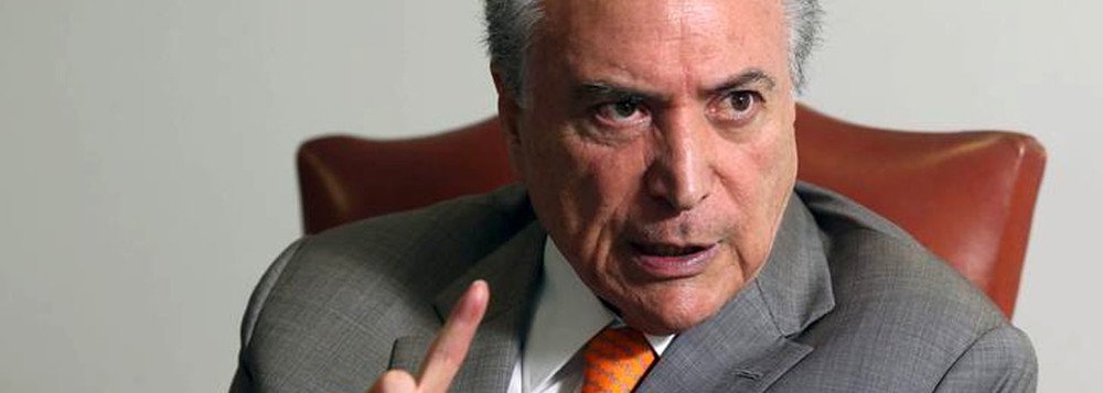 Michel Temer, fantoche do Imperialismo Americano a serviço da Rede Globo, dos Banqueiros, e de toda elite de Casa Grande assinou um decreto Lei para intervenção Militar no Estado do Rio de Janeiro, um decreto inconstitucional, imoral (Foto: José Rainha Júnior) Michel Temer, fantoche do Imperialismo Americano a serviço da Rede Globo, dos Banqueiros, e de toda elite de Casa Grande assinou um decreto Lei para intervenção Militar no Estado do Rio de Janeiro, um decreto inconstitucional, imoral