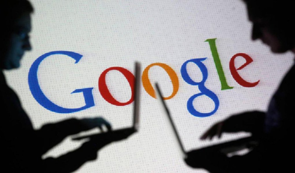 Há um mês atrás, a Google anunciou planos de abrir um laboratório de inteligência artificial na China; agora, a empresa abriu mais um escritório no país, em Shenzhen; a cidade chinesa é conhecida como um ecossistema global de hardwares; em Shenzhen, estão localizados gigantes de tecnologia, como a Tencent – a empresa de US$ 500 bilhões dona do WeChat (Foto: Leonardo Lucena) Há um mês atrás, a Google anunciou planos de abrir um laboratório de inteligência artificial na China; agora, a empresa abriu mais um escritório no país, em Shenzhen; a cidade chinesa é conhecida como um ecossistema global de hardwares; em Shenzhen, estão localizados gigantes de tecnologia, como a Tencent – a empresa de US$ 500 bilhões dona do WeChat