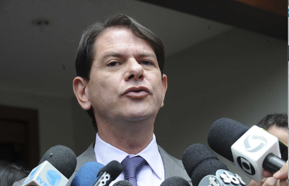 O Ministério Público Federal (MPF) recorreu da decisão que absolveu o ex-governador Cid Gomes (PDT) e os demais réus em ação penal por gestão temerária no Banco do Nordeste (BNB). Agentes do BNB, além de Cid Gomes e outro sócio da empresa Corte Oito, foram denunciados em janeiro de 2017 por irregularidade na concessão de empréstimo pelo Banco do Nordeste à empresa em 2014 (Foto: Rodrigo Rocha) O Ministério Público Federal (MPF) recorreu da decisão que absolveu o ex-governador Cid Gomes (PDT) e os demais réus em ação penal por gestão temerária no Banco do Nordeste (BNB). Agentes do BNB, além de Cid Gomes e outro sócio da empresa Corte Oito, foram denunciados em janeiro de 2017 por irregularidade na concessão de empréstimo pelo Banco do Nordeste à empresa em 2014