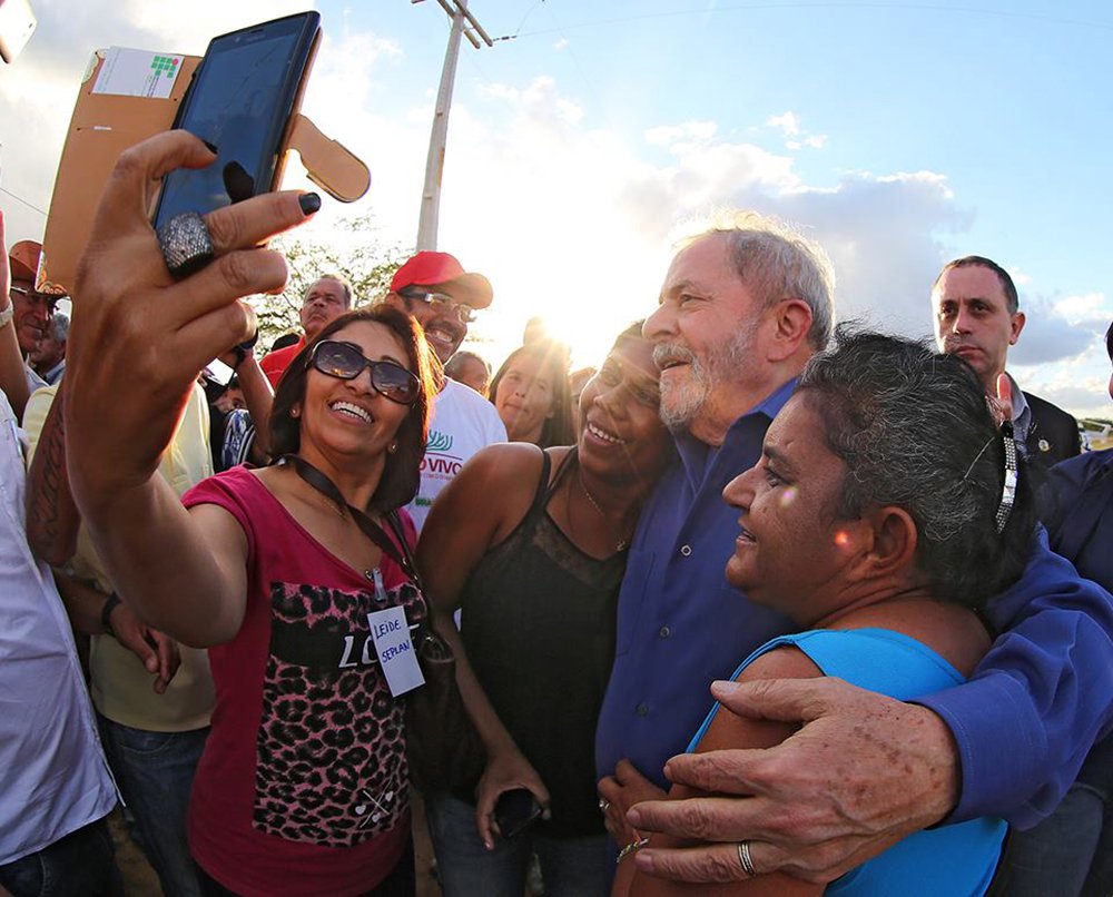 Dia nacional de mobilização em defesa da democracia e pelo direito do ex-presidente Lula ser candidato à Presidência da República, marcado para sábado (13), contará com atos em diversas cidades do país e também no exterior; também haverá mobilização em Londres, Inglaterra; Lula voltará a ser julgado no próximo dia 24 pelo Tribunal Regional Federal da 4ª Região (TRF-4), em Porto Alegre, no caso do triplex do Guarujá (Foto: Paulo Emílio) Dia nacional de mobilização em defesa da democracia e pelo direito do ex-presidente Lula ser candidato à Presidência da República, marcado para sábado (13), contará com atos em diversas cidades do país e também no exterior; também haverá mobilização em Londres, Inglaterra; Lula voltará a ser julgado no próximo dia 24 pelo Tribunal Regional Federal da 4ª Região (TRF-4), em Porto Alegre, no caso do triplex do Guarujá