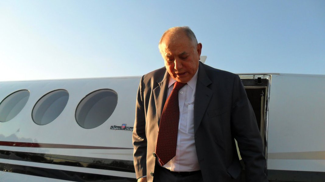 Em nota à imprensa divulgada nesta segunda-feira (29), o ex-governador Siqueira Campos respondeu sobre a possibilidade de uma aliança com o governador Marcelo Miranda; o atual governador, após a reunião da Executiva do MDB estadual afirmou que disputará a reeleição; Siqueira Campos também refutou uma aliança com o prefeito de Palmas, Carlos Amastha (Foto: Charles Nisz) Em nota à imprensa divulgada nesta segunda-feira (29), o ex-governador Siqueira Campos respondeu sobre a possibilidade de uma aliança com o governador Marcelo Miranda; o atual governador, após a reunião da Executiva do MDB estadual afirmou que disputará a reeleição; Siqueira Campos também refutou uma aliança com o prefeito de Palmas, Carlos Amastha