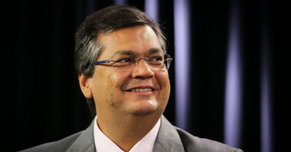 O governador do Maranhão, Flávio Dino (PCdoB), entende o campo da esquerda tem boas condições de disputar a eleição presidencial de 2018; pesquisa Datafolha aponta o ex-presidente Lula como líder isolado nas intenções de voto; "Uma certeza emana da pesquisa DataFolha: o campo da esquerda está bem vivo e pode vencer, em qualquer cenário, sempre contando com o impulso da liderança do ex-presidente Lula", escreveu o governador em sua conta no Twitter (Foto: Leonardo Lucena) O governador do Maranhão, Flávio Dino (PCdoB), entende o campo da esquerda tem boas condições de disputar a eleição presidencial de 2018; pesquisa Datafolha aponta o ex-presidente Lula como líder isolado nas intenções de voto; "Uma certeza emana da pesquisa DataFolha: o campo da esquerda está bem vivo e pode vencer, em qualquer cenário, sempre contando com o impulso da liderança do ex-presidente Lula", escreveu o governador em sua conta no Twitter