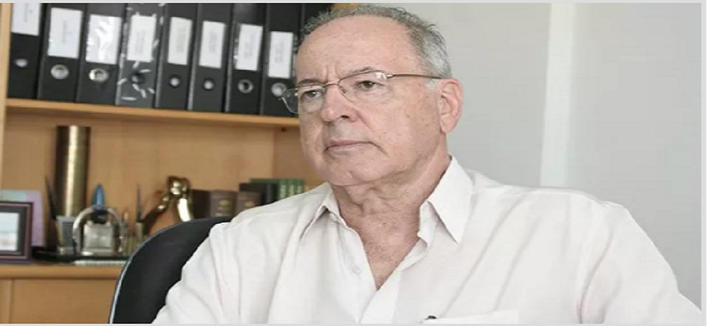 O ex-governador Irapuan Costa Júnior será o novo secretário de Segurança Pública de Goiás; a mudança já é parte da reforma de secretariado que vai acontecer para formatação do governo de José Eliton; em abril, o governador Marconi deixa o cargo e José Eliton assumirá o Palácio das Esmeraldas com a missão de tentar ser eleito governador para os próximos quatro anos; Irapuan entra no lugar de Ricardo Balestreri (Foto: José Barbacena) O ex-governador Irapuan Costa Júnior será o novo secretário de Segurança Pública de Goiás; a mudança já é parte da reforma de secretariado que vai acontecer para formatação do governo de José Eliton; em abril, o governador Marconi deixa o cargo e José Eliton assumirá o Palácio das Esmeraldas com a missão de tentar ser eleito governador para os próximos quatro anos; Irapuan entra no lugar de Ricardo Balestreri