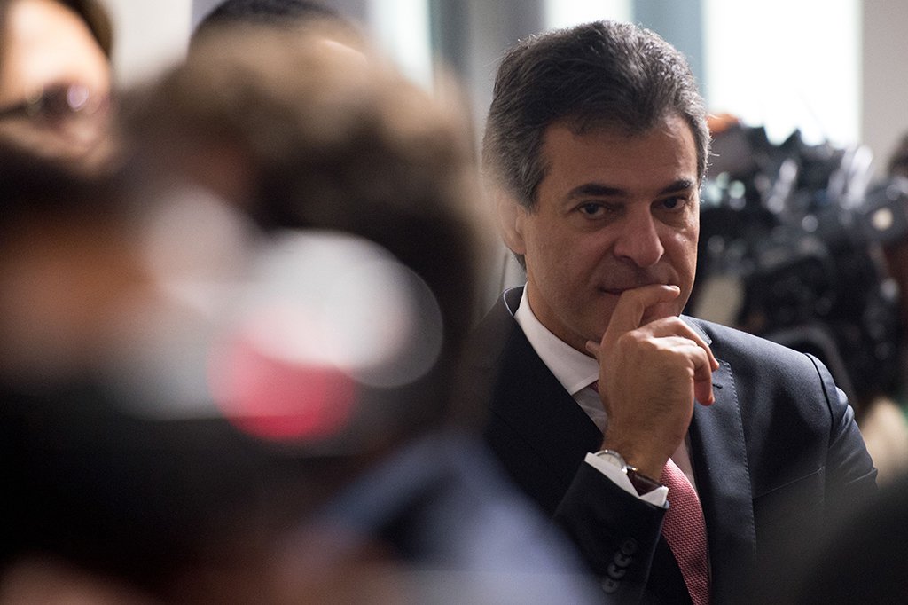 Governador do Paraná, Beto Richa, durante sabatina na Comissão de Constituição e Justiça de Luiz Edson Fachin, indicado pela presidenta Dilma Rousseff para ministro do STF (Marcelo Camargo/Agência Brasil) (Foto: Leonardo Attuch) Governador do Paraná, Beto Richa, durante sabatina na Comissão de Constituição e Justiça de Luiz Edson Fachin, indicado pela presidenta Dilma Rousseff para ministro do STF (Marcelo Camargo/Agência Brasil)