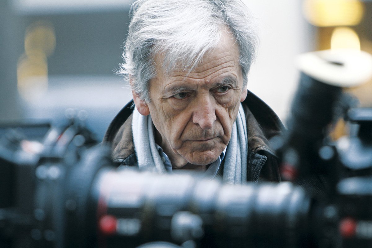 O cineasta grego radicado na França Costa-Gavras, que afirma ser admirador do ex-presidente Lula, também assinou ao manifesto 'Eleição sem Lula é Fraude'; "Assino, com orgulho. Admiro muito o presidente Lula. Não hesite em contar comigo, por Lula e por um Brasil democrático", diz o diretor em mensagem enviada ao ex-chanceler e ex-ministro da Defesa Celso Amorim, um dos organizadores do manifesto (Foto: Romulo Faro) O cineasta grego radicado na França Costa-Gavras, que afirma ser admirador do ex-presidente Lula, também assinou ao manifesto 'Eleição sem Lula é Fraude'; "Assino, com orgulho. Admiro muito o presidente Lula. Não hesite em contar comigo, por Lula e por um Brasil democrático", diz o diretor em mensagem enviada ao ex-chanceler e ex-ministro da Defesa Celso Amorim, um dos organizadores do manifesto