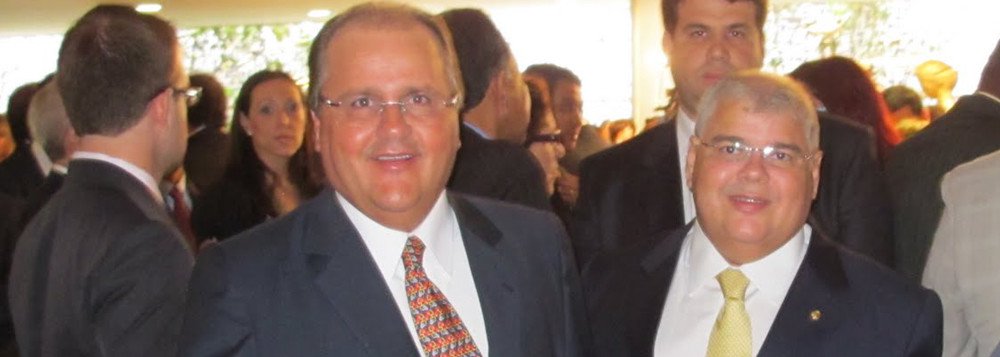 Deputado Lúcio Vieira Lima vem pedindo dinheiro a empresários para livrá-los de uma eventual delação de seu irmão, o ex-ministro Geddel Vieira Lima; o relato é de Fernando Barros, dono da Propeg; a empresa nega (Foto: Gisele Federicce) Deputado Lúcio Vieira Lima vem pedindo dinheiro a empresários para livrá-los de uma eventual delação de seu irmão, o ex-ministro Geddel Vieira Lima; o relato é de Fernando Barros, dono da Propeg; a empresa nega