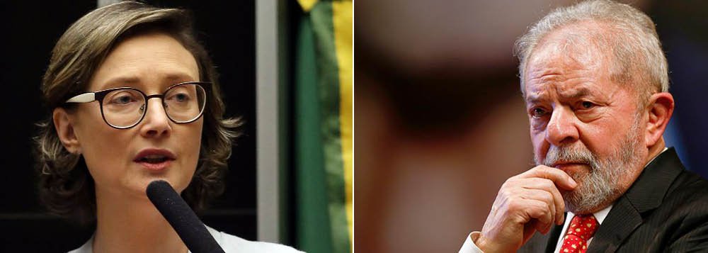 “Caso Lula seja condenado pelo TRF-4, no próximo dia 24, estaremos diante de um golpe jurídico”. A afirmação é da deputada federal Maria do Rosário (PT-RS), que também marcou presença na mobilização em defesa da democracia e em solidariedade ao ex-presidente, neste sábado (13), em Porto Alegre (Foto: Leonardo Attuch) “Caso Lula seja condenado pelo TRF-4, no próximo dia 24, estaremos diante de um golpe jurídico”. A afirmação é da deputada federal Maria do Rosário (PT-RS), que também marcou presença na mobilização em defesa da democracia e em solidariedade ao ex-presidente, neste sábado (13), em Porto Alegre