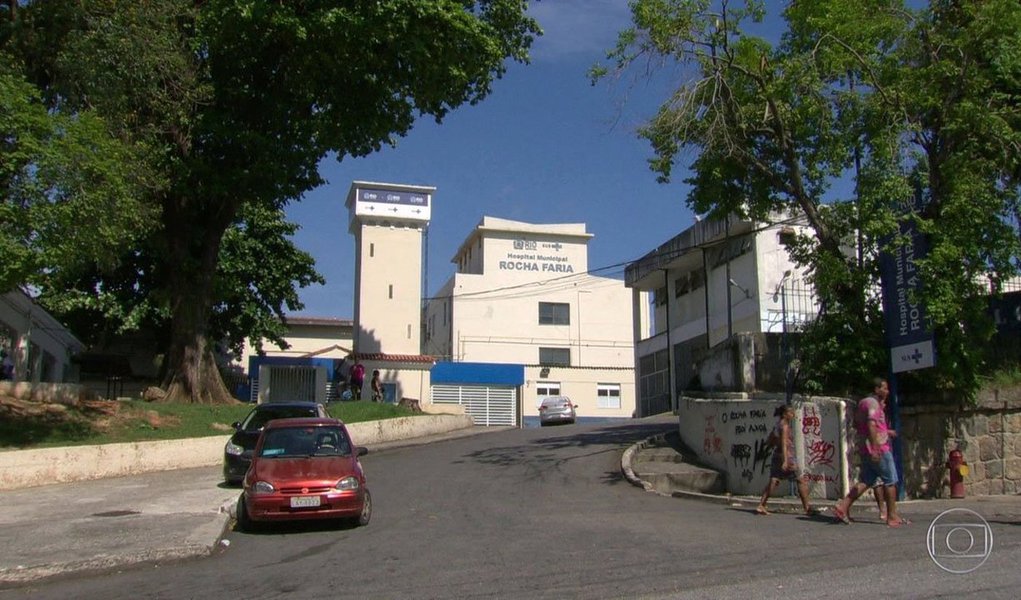 A prefeitura do Rio decidiu retomar a administração do Hospital Municipal Rocha Faria, na zona oeste, que estava em mãos do Instituto de Atenção Básica e Avançada à Saúde (Iabas), uma organização social (OS); a decisão foi anunciada pelo prefeito, Marcelo Crivella, que justificou a medida pela insatisfação quanto à qualidade do atendimento da entidade aos pacientes (Foto: Leonardo Lucena) A prefeitura do Rio decidiu retomar a administração do Hospital Municipal Rocha Faria, na zona oeste, que estava em mãos do Instituto de Atenção Básica e Avançada à Saúde (Iabas), uma organização social (OS); a decisão foi anunciada pelo prefeito, Marcelo Crivella, que justificou a medida pela insatisfação quanto à qualidade do atendimento da entidade aos pacientes