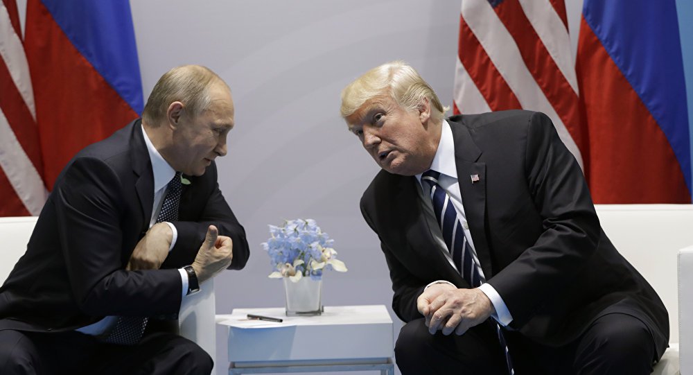 Presidente da Rússia, defendeu um diálogo construtivo com os Estados Unidos em uma mensagem de fim de ano ao presidente americano, Donald Trump; "Na atual e complexa conjuntura internacional, o diálogo construtivo entre Rússia e Estados Unidos é especialmente necessário a fim de fortalecer a estabilidade estratégica no mundo e encontrar respostas ótimas às ameaças e desafios globais", afirmou Putin em um telegrama a Trump divulgado neste sábado (30) pelo Kremlin, em Moscou (Foto: Aquiles Lins) Presidente da Rússia, defendeu um diálogo construtivo com os Estados Unidos em uma mensagem de fim de ano ao presidente americano, Donald Trump; "Na atual e complexa conjuntura internacional, o diálogo construtivo entre Rússia e Estados Unidos é especialmente necessário a fim de fortalecer a estabilidade estratégica no mundo e encontrar respostas ótimas às ameaças e desafios globais", afirmou Putin em um telegrama a Trump divulgado neste sábado (30) pelo Kremlin, em Moscou