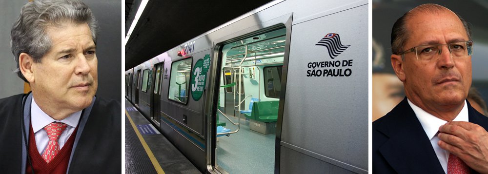 Conselheiro do Tribunal de Contas do Estado de São Paulo (TCE-SP), Antônio Roque Citadani criticou a tentativa do governador Geraldo Alckmin (PSDB) de privatizar as linhas 5 e 17 do metrô e que elas” virem um ônus enorme para o governo que passe a ter que indenizar as concessionárias”; ele também disse que o TCE já tomou dois cavalos de pau na linha amarela, “que disseram ser uma PPP, não é PPP coisa nenhuma”; Citadani também afirmou que a linha 6, “vendida como a oitava maravilha do mundo, acabou mostrando que não é maravilha nenhuma e é um desastre para as pessoas que tiveram os seus imóveis desapropriados”; veja o vídeo (Foto: Voney Malta) Conselheiro do Tribunal de Contas do Estado de São Paulo (TCE-SP), Antônio Roque Citadani criticou a tentativa do governador Geraldo Alckmin (PSDB) de privatizar as linhas 5 e 17 do metrô e que elas” virem um ônus enorme para o governo que passe a ter que indenizar as concessionárias”; ele também disse que o TCE já tomou dois cavalos de pau na linha amarela, “que disseram ser uma PPP, não é PPP coisa nenhuma”; Citadani também afirmou que a linha 6, “vendida como a oitava maravilha do mundo, acabou mostrando que não é maravilha nenhuma e é um desastre para as pessoas que tiveram os seus imóveis desapropriados”; veja o vídeo