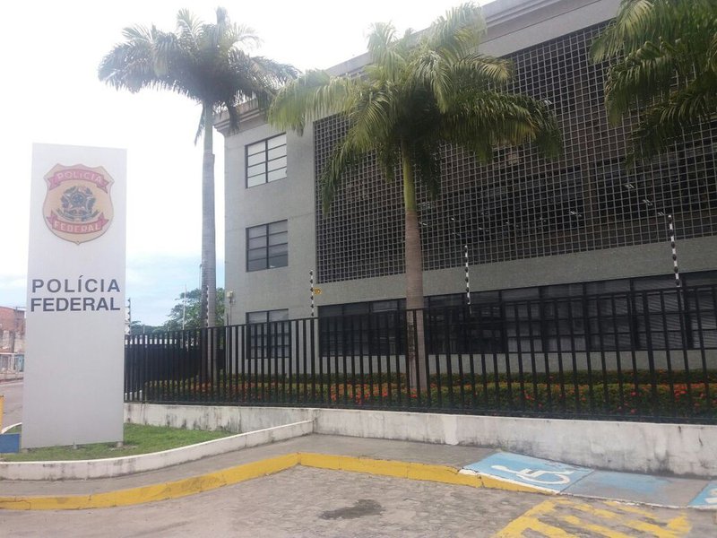 O Sindicato dos Policiais Federais no Estado de Alagoas (Sinpofal) considera um retrocesso a minuta de Medida Provisória (MP) que pretende criar cargos de nível médio na carreira federal proposta pela Direção Geral da PF; categoria também é contrária a reforma da previdência (Foto: Voney Malta) O Sindicato dos Policiais Federais no Estado de Alagoas (Sinpofal) considera um retrocesso a minuta de Medida Provisória (MP) que pretende criar cargos de nível médio na carreira federal proposta pela Direção Geral da PF; categoria também é contrária a reforma da previdência