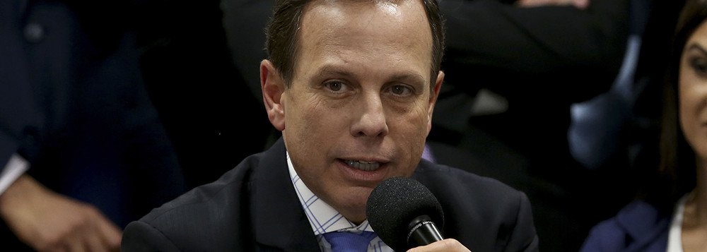 Cinco membros da Comissão da Memória e Verdade da Prefeitura de São Paulo emitiram uma nota de repúdio ao que chamam de desmonto que o prefeito da capital paulista, João Doria (PSDB) vem promovendo na área dos Direitos Humanos, principalmente no que é referente ao Direito à Memória e à Verdade, na cidade de São Paulo; segundo o texto, o "que se viu foram omissões e retrocessos significativos, que nos permitem inferir o descaso do prefeito em relação ao direito à memória e à verdade" (Foto: Leonardo Lucena) Cinco membros da Comissão da Memória e Verdade da Prefeitura de São Paulo emitiram uma nota de repúdio ao que chamam de desmonto que o prefeito da capital paulista, João Doria (PSDB) vem promovendo na área dos Direitos Humanos, principalmente no que é referente ao Direito à Memória e à Verdade, na cidade de São Paulo; segundo o texto, o "que se viu foram omissões e retrocessos significativos, que nos permitem inferir o descaso do prefeito em relação ao direito à memória e à verdade"