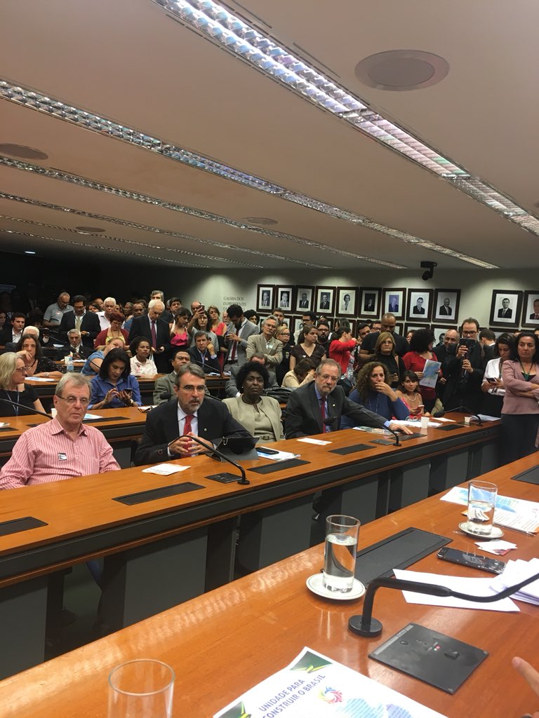 Não será fácil, mas estamos convictos de que o Brasil liderado por amplas forças da Nação e da classe trabalhadora, a exemplo de outros momentos críticos de sua história, poderá vencer mais uma vez (Foto: Renato Rabelo) Não será fácil, mas estamos convictos de que o Brasil liderado por amplas forças da Nação e da classe trabalhadora, a exemplo de outros momentos críticos de sua história, poderá vencer mais uma vez