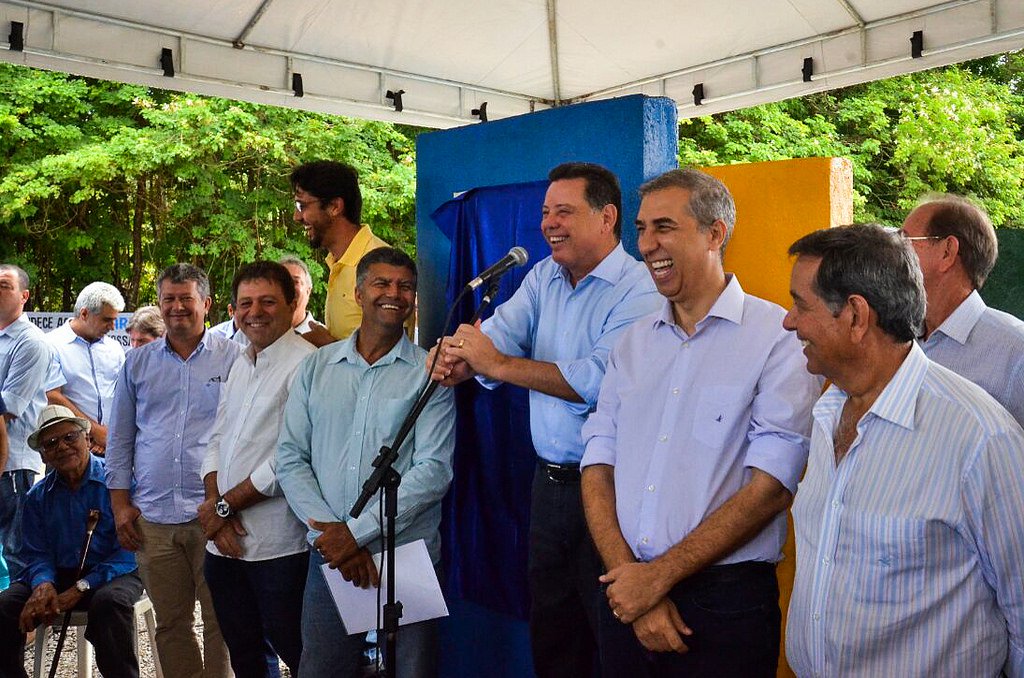 "Os números do Goiás na Frente demonstram a solidez do programa e um grande volume de obras em andamento em todo o estado”, afirma o vice-governador Zé Eliton, após se reunir com a equipe de supervisores; segundo Eliton, “este é, sem dúvida, o maior programa de convênios com os municípios da história do estado”; até o momento, 135 convênios foram celebrados, beneficiando 118 municípios, ou 47,9% do total (Foto: José Barbacena) "Os números do Goiás na Frente demonstram a solidez do programa e um grande volume de obras em andamento em todo o estado”, afirma o vice-governador Zé Eliton, após se reunir com a equipe de supervisores; segundo Eliton, “este é, sem dúvida, o maior programa de convênios com os municípios da história do estado”; até o momento, 135 convênios foram celebrados, beneficiando 118 municípios, ou 47,9% do total