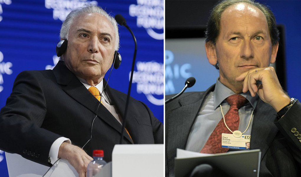 Em evento fora da programação oficial do Fórum Econômico Mundial, em Davos, Michel Temer teve um jantar fechado para convidados entre os quais o CEO da Nestlé, Paul Bulcke; ao que tudo indica decidiram que o presidente Temer e o CEO da Nestlé não deveriam aparecer juntos em público; segundo o analista Franklin Frederick, a Nestlé é bem conhecida pelo seu apoio à privatização da água e que negociações sobre este tema já existem entre a empresa e Temer é de conhecimento público; rejeição da maioria da população brasileira à privatização da água parece ter influído em tornar mais discreto o encontro entre Temer e o CEO da Nestlé em Davos (Foto: Aquiles Lins) Em evento fora da programação oficial do Fórum Econômico Mundial, em Davos, Michel Temer teve um jantar fechado para convidados entre os quais o CEO da Nestlé, Paul Bulcke; ao que tudo indica decidiram que o presidente Temer e o CEO da Nestlé não deveriam aparecer juntos em público; segundo o analista Franklin Frederick, a Nestlé é bem conhecida pelo seu apoio à privatização da água e que negociações sobre este tema já existem entre a empresa e Temer é de conhecimento público; rejeição da maioria da população brasileira à privatização da água parece ter influído em tornar mais discreto o encontro entre Temer e o CEO da Nestlé em Davos