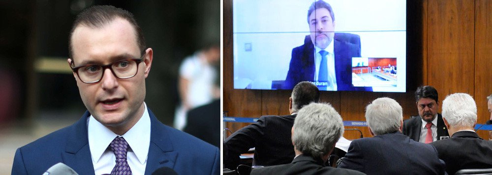 Decisão do TRF4, diz o advogado do ex-presidente em nota, "contraria a garantia constitucional do direito à ampla defesa"; ele anunciou que "a defesa recorrerá da decisão assim que o acórdão do TRF4 foi publicado"; Cristiano Zanin lembra que, "segundo a lei, 'toda pessoa poderá ser testemunha', de acordo com o Código de Processo Penal (Foto: Gisele Federicce) Decisão do TRF4, diz o advogado do ex-presidente em nota, "contraria a garantia constitucional do direito à ampla defesa"; ele anunciou que "a defesa recorrerá da decisão assim que o acórdão do TRF4 foi publicado"; Cristiano Zanin lembra que, "segundo a lei, 'toda pessoa poderá ser testemunha', de acordo com o Código de Processo Penal