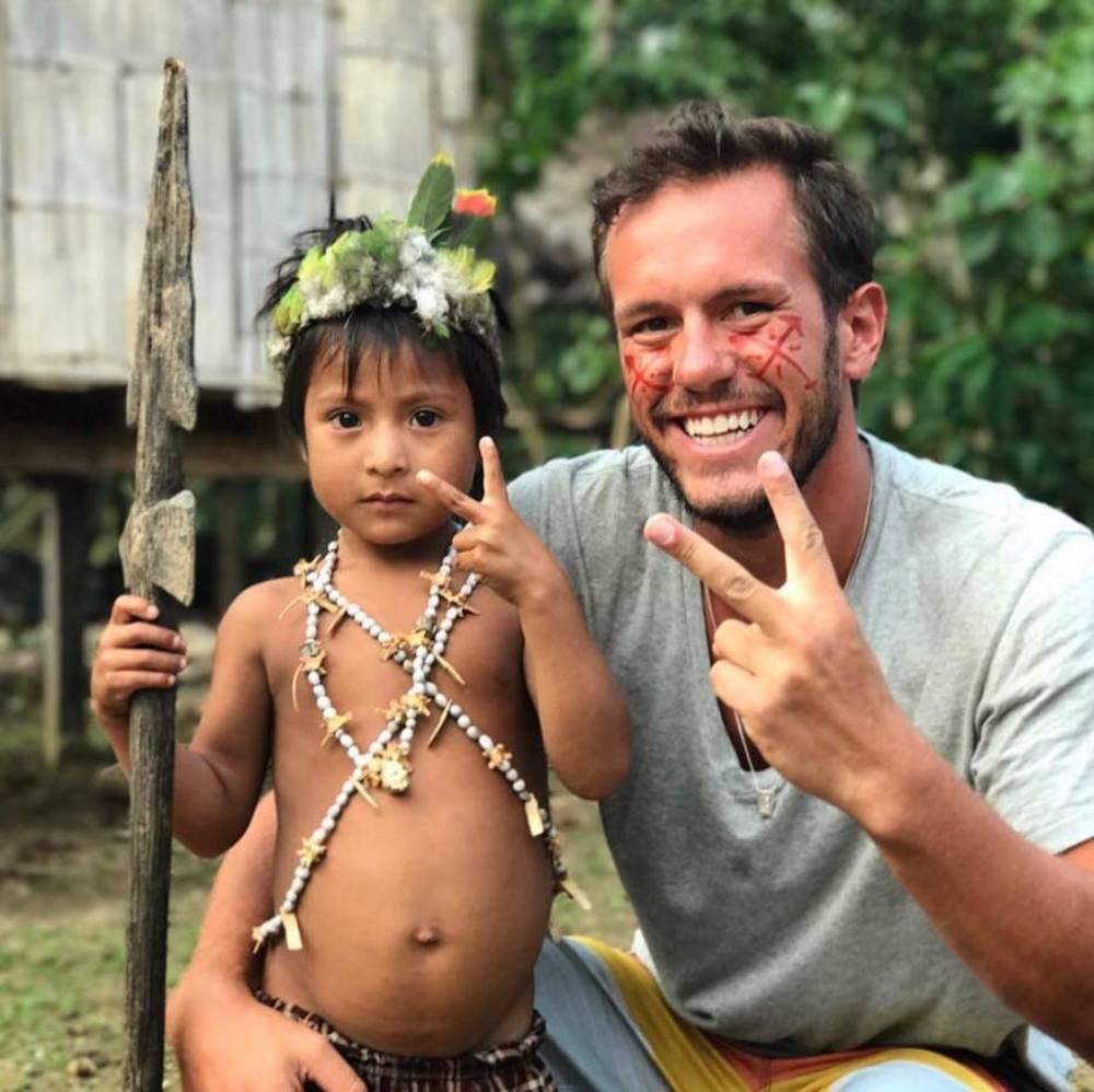 O brasileiro Jonatan Moisés Diniz, preso na Venezuela nesta semana, foi libertado neste sábado, e deve embarcar para Miami num voo da América Airlines ainda neste sábado, de acordo com o Itamaraty; segundo sua família, ele foi detido por autoridades venezuelanas após ter sido confundido com um cidadão americano – ele vive nos EUA e portava uma carteira de motorista do país (Foto: Romulo Faro) O brasileiro Jonatan Moisés Diniz, preso na Venezuela nesta semana, foi libertado neste sábado, e deve embarcar para Miami num voo da América Airlines ainda neste sábado, de acordo com o Itamaraty; segundo sua família, ele foi detido por autoridades venezuelanas após ter sido confundido com um cidadão americano – ele vive nos EUA e portava uma carteira de motorista do país