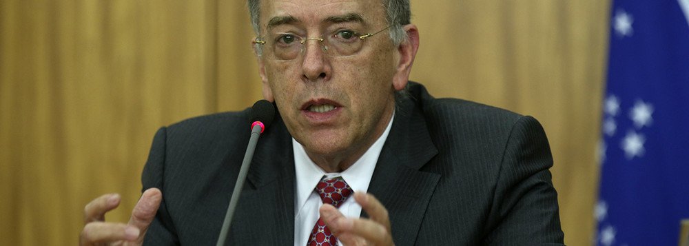 Brasília - O presidente indicado para a Petrobrás, Pedro Parente durante coletiva (Fabio Rodrigues Pozzebom/Agência Brasil) (Foto: Leonardo Lucena) Brasília - O presidente indicado para a Petrobrás, Pedro Parente durante coletiva (Fabio Rodrigues Pozzebom/Agência Brasil)