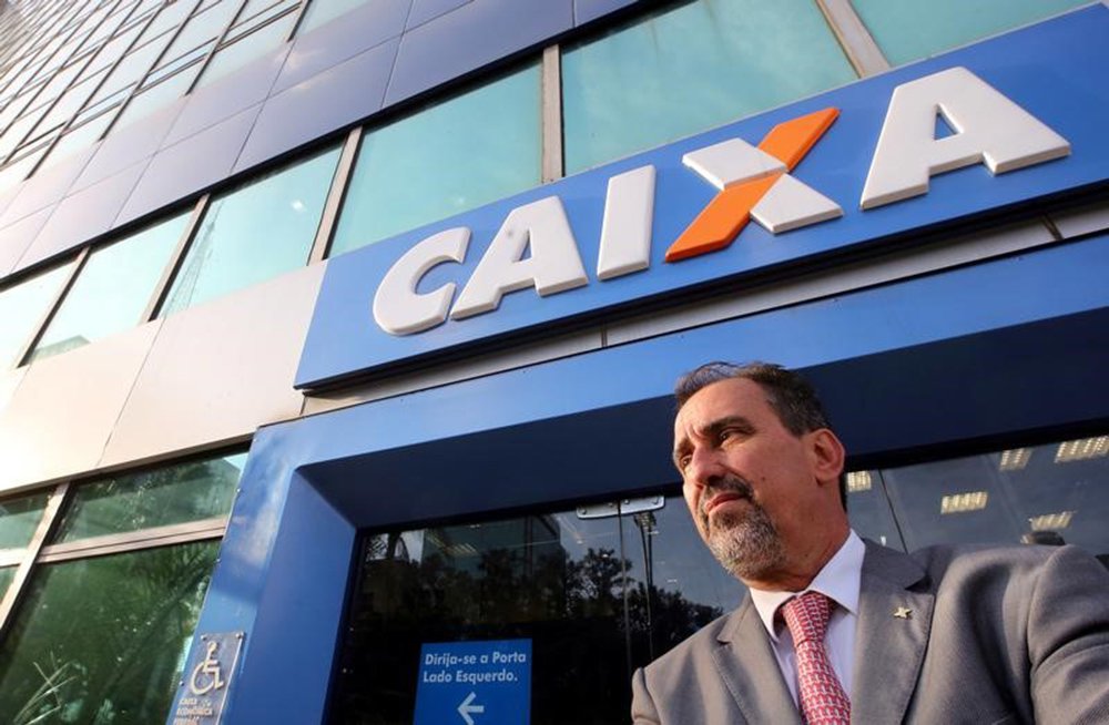 Presidente-executivo da Caixa Econômica Federal , Gilberto Occhi, posa para fotografia em São Paulo. 14/07/2016. REUTERS/Paulo Whitaker (Foto: Gisele Federicce) Presidente-executivo da Caixa Econômica Federal , Gilberto Occhi, posa para fotografia em São Paulo. 14/07/2016. REUTERS/Paulo Whitaker