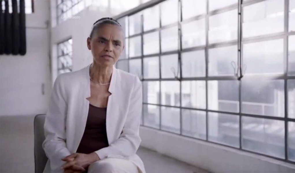 Pré-candidata à presidência pela Rede, Marina Silva, que apoiou Aécio Neves no segundo turno em 2014 e o golpe parlamentar que tirou a presidente legítima Dilma Rousseff do poder, se espanta, em vídeo divulgado nas redes, com os 13 milhões de desempregados no Brasil e com o "assalto à esperança que foi praticado"; assista (Foto: Gisele Federicce) Pré-candidata à presidência pela Rede, Marina Silva, que apoiou Aécio Neves no segundo turno em 2014 e o golpe parlamentar que tirou a presidente legítima Dilma Rousseff do poder, se espanta, em vídeo divulgado nas redes, com os 13 milhões de desempregados no Brasil e com o "assalto à esperança que foi praticado"; assista