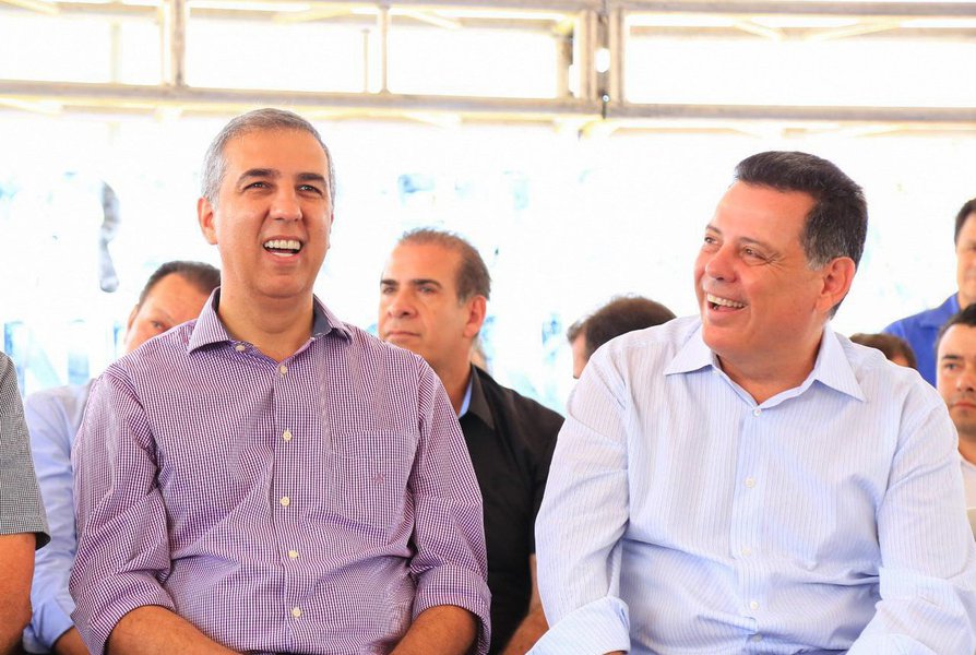 Governador Marconi Perillo reafirmou, em entrevista coletiva, que Zé Eliton é candidato da base estadual para o Palácio das Esmeraldas em 7 de outubro; "Eu não tenho dúvida de que Zé Eliton está consolidado. Ele já mostrou toda sua competência como vice, como secretário de diversas pastas e vai mostrar todo seu potencial quando assumir o governo", disse Marconi (Foto: José Barbacena) Governador Marconi Perillo reafirmou, em entrevista coletiva, que Zé Eliton é candidato da base estadual para o Palácio das Esmeraldas em 7 de outubro; "Eu não tenho dúvida de que Zé Eliton está consolidado. Ele já mostrou toda sua competência como vice, como secretário de diversas pastas e vai mostrar todo seu potencial quando assumir o governo", disse Marconi