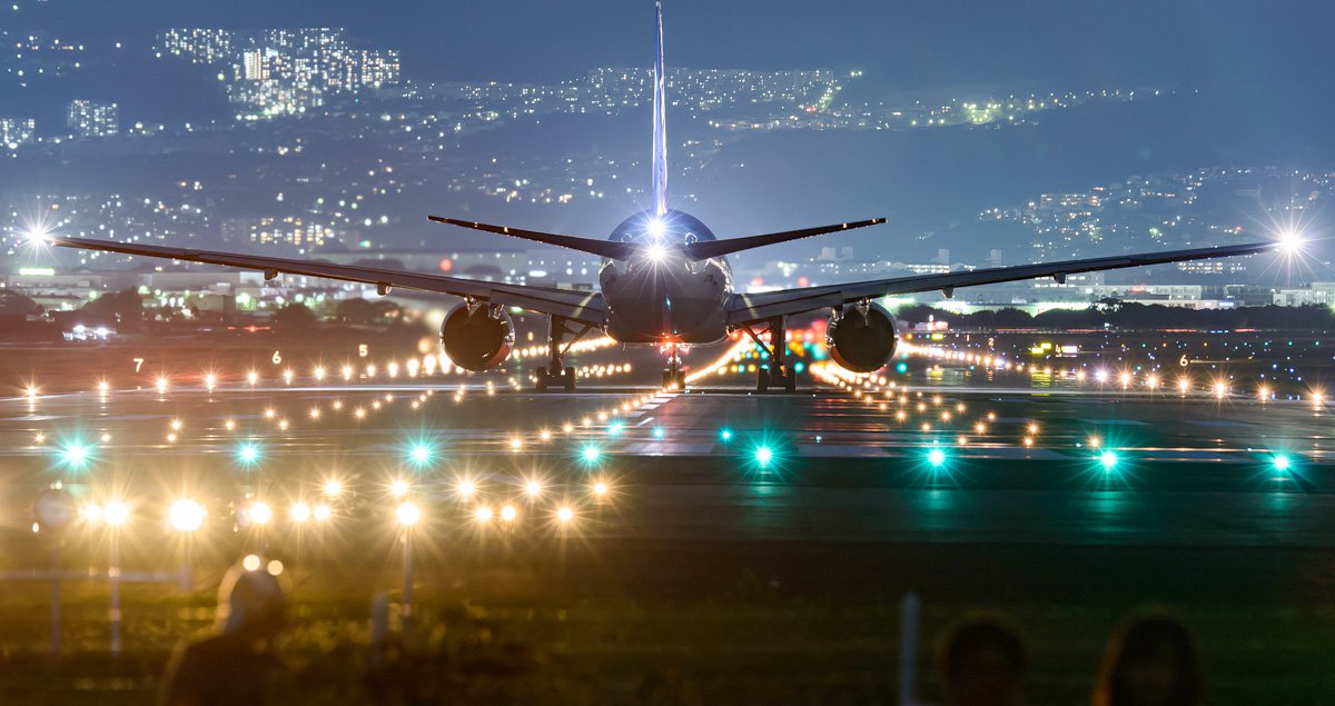 2017 foi o mais seguro da história da aviação porque não foi registrada nenhuma vítima fatal em voos de grandes companhias aéreas comerciais, segundo dados divulgados hoje (2), em Bruxelas, pela organização holandesa especializada Aviation Safety Network; incluindo pequenas aeronaves de mais de 14 assentos e voos de transporte de mercadorias, em 2017 foram contabilizados 10 acidentes aéreos, nos quais morreram 44 pessoas em voo e 35 em terra, sobre um total estimado de 36,8 milhões de voos em todo o planeta (Foto: Aquiles Lins) 2017 foi o mais seguro da história da aviação porque não foi registrada nenhuma vítima fatal em voos de grandes companhias aéreas comerciais, segundo dados divulgados hoje (2), em Bruxelas, pela organização holandesa especializada Aviation Safety Network; incluindo pequenas aeronaves de mais de 14 assentos e voos de transporte de mercadorias, em 2017 foram contabilizados 10 acidentes aéreos, nos quais morreram 44 pessoas em voo e 35 em terra, sobre um total estimado de 36,8 milhões de voos em todo o planeta