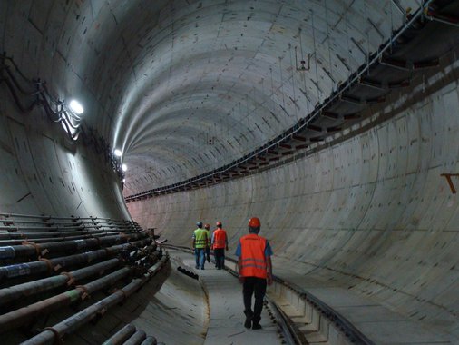 A construção vem desde 1998, e ao longo dos anos o estado já investiu cerca de R$ 7 bi e ainda ficará responsável pelo termino de toda a extensão do ramal, porém, como vimos para ser administrada pela iniciativa privada (Foto: Simão Pedro) A construção vem desde 1998, e ao longo dos anos o estado já investiu cerca de R$ 7 bi e ainda ficará responsável pelo termino de toda a extensão do ramal, porém, como vimos para ser administrada pela iniciativa privada