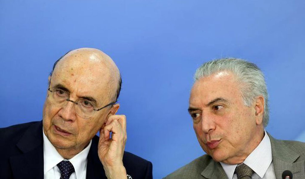 "Já se sabia que a derrubada da presidente Dilma Rousseff não teve qualquer relação com o combate à corrupção. Uma presidente honesta, contra quem não pesa uma única acusação, foi substituída por uma organização criminosa, que tenta indicar para o Ministério do Trabalho uma infratora das leis trabalhistas. O que vem à tona, agora, é que o golpe representa também uma farsa no campo econômico – especialmente na política fiscal", escreve Leonardo Attuch, editor do 247; para ele, "se as elites nacionais fossem movidas pelo bom senso – e não pelo ódio irracional – já estariam chamando de volta justamente aquele que conseguiu o grau de investimento: Lula" (Foto: Leonardo Attuch) "Já se sabia que a derrubada da presidente Dilma Rousseff não teve qualquer relação com o combate à corrupção. Uma presidente honesta, contra quem não pesa uma única acusação, foi substituída por uma organização criminosa, que tenta indicar para o Ministério do Trabalho uma infratora das leis trabalhistas. O que vem à tona, agora, é que o golpe representa também uma farsa no campo econômico – especialmente na política fiscal", escreve Leonardo Attuch, editor do 247; para ele, "se as elites nacionais fossem movidas pelo bom senso – e não pelo ódio irracional – já estariam chamando de volta justamente aquele que conseguiu o grau de investimento: Lula"