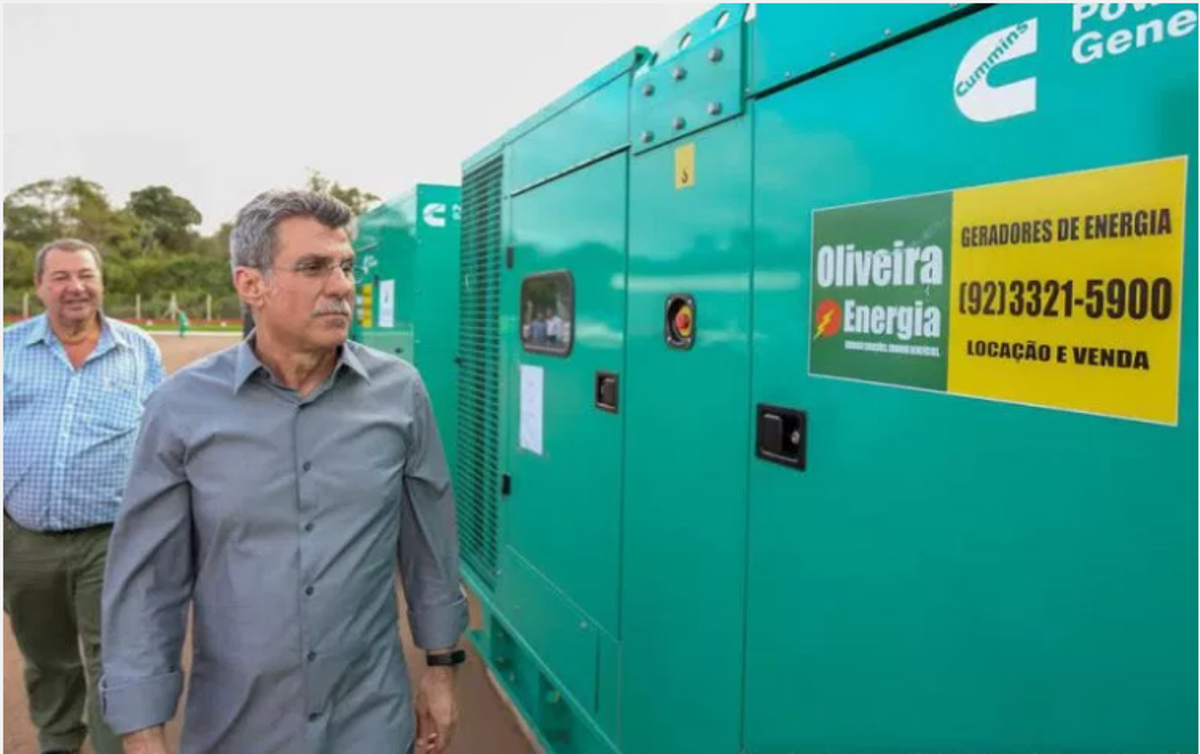 O montante de R$ 100 milhões que devem ser investidos na locação e manutenção dos parques térmicos privados estão divididos em 18 contratos, cujo objeto vão desde a locação dos grupos geradores até a contratação de empresa de podagem de árvores e eletricistas; 80% da geração de energia produzida pelos parques térmicos são destinados ao interior do estado, mais precisamente aos municípios e comunidades indígenas da região norte de Roraima (Foto: Charles Nisz) O montante de R$ 100 milhões que devem ser investidos na locação e manutenção dos parques térmicos privados estão divididos em 18 contratos, cujo objeto vão desde a locação dos grupos geradores até a contratação de empresa de podagem de árvores e eletricistas; 80% da geração de energia produzida pelos parques térmicos são destinados ao interior do estado, mais precisamente aos municípios e comunidades indígenas da região norte de Roraima