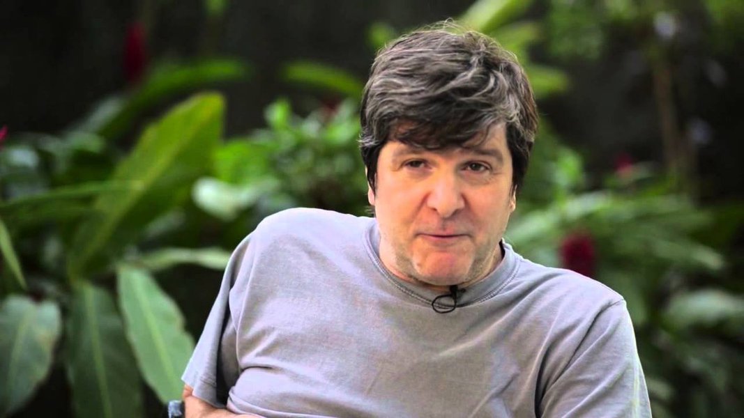 Jornalista e escritor Marcelo Rubens Paiva criticou nesta segunda-feira, 5, os privilégios do Poder Judiciário; segundo Paiva, os magistrados criaram um estado paralelo; "Não para de nos envergonhar este poder paralelo que fez um Estado com suas próprias leis dentro de outro", disse o jornalista em sua página no Twitter, ao compartilhar notícia de que juízes do Rio têm verba até para comprar material escolar (Foto: Aquiles Lins) Jornalista e escritor Marcelo Rubens Paiva criticou nesta segunda-feira, 5, os privilégios do Poder Judiciário; segundo Paiva, os magistrados criaram um estado paralelo; "Não para de nos envergonhar este poder paralelo que fez um Estado com suas próprias leis dentro de outro", disse o jornalista em sua página no Twitter, ao compartilhar notícia de que juízes do Rio têm verba até para comprar material escolar