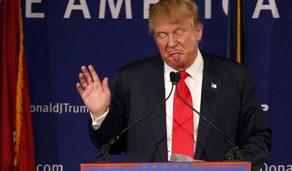 Parlamentares democratas pediram para o governo Donald Trump tratar a interferência estrangeira nas eleições como uma crise nacional, definindo uma agência única para coordenar a resposta e estabelecendo uma nova classe de sanções para punir rapidamente os responsáveis; relatório parlamentar detalha o que descreveram como quase duas décadas de esforços russos para influenciar eleições em outros locais na Europa, além de criticar Trump por fazer pouco em resposta ao assunto (Foto: Paulo Emílio) Parlamentares democratas pediram para o governo Donald Trump tratar a interferência estrangeira nas eleições como uma crise nacional, definindo uma agência única para coordenar a resposta e estabelecendo uma nova classe de sanções para punir rapidamente os responsáveis; relatório parlamentar detalha o que descreveram como quase duas décadas de esforços russos para influenciar eleições em outros locais na Europa, além de criticar Trump por fazer pouco em resposta ao assunto