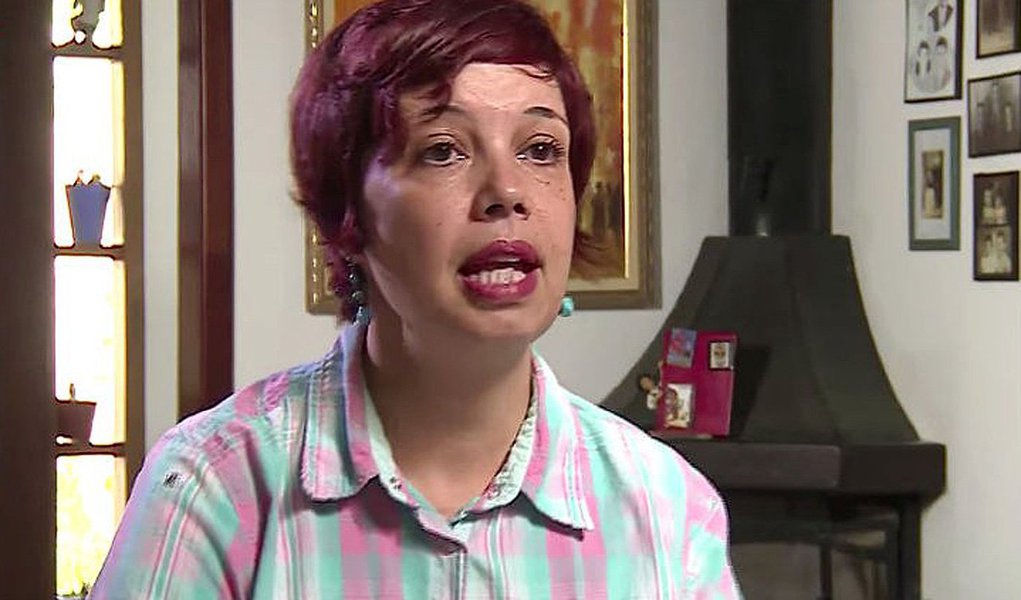 Na entrevista da série Fake News, da TVT, a jornalista Renata Mielli, coordenadora do Fórum Nacional pela Democratização da Comunicação (FNDC), afirma que a criação de grupos por parte da PF para discutir meios de coibir notícias falsas é mais uma parte do golpe, articulado pelo governo Temer; segundo ela, a ideia é restringir a liberdade de expressão de veículos alternativos de mídia, no ano eleitoral (Foto: Leonardo Lucena) Na entrevista da série Fake News, da TVT, a jornalista Renata Mielli, coordenadora do Fórum Nacional pela Democratização da Comunicação (FNDC), afirma que a criação de grupos por parte da PF para discutir meios de coibir notícias falsas é mais uma parte do golpe, articulado pelo governo Temer; segundo ela, a ideia é restringir a liberdade de expressão de veículos alternativos de mídia, no ano eleitoral