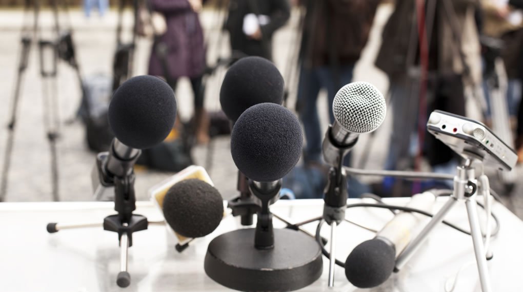 Não podemos confundir liberdade de imprensa com irresponsabilidade de imprensa. Não há que se falar em censura quando a imprensa causa danos a terceiro e é responsabilizada a partir de uma informação passada com irresponsabilidade (Foto: Leonardo Sarmento) Não podemos confundir liberdade de imprensa com irresponsabilidade de imprensa. Não há que se falar em censura quando a imprensa causa danos a terceiro e é responsabilizada a partir de uma informação passada com irresponsabilidade