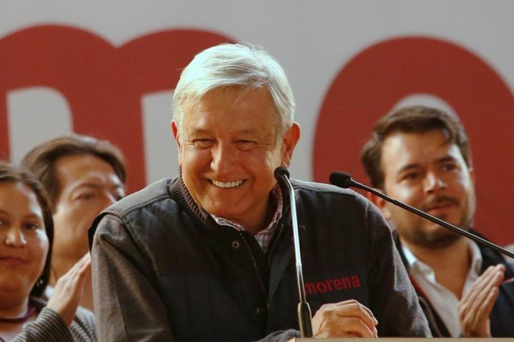 O candidato de esquerda à Presidência do México, Andrés Manuel López Obrador, tem uma vantagem de 11 pontos percentuais sobre seus adversários, de acordo com levantamento companhia de pesquisas Parametria, publicado primeiro pela Reuters; López Obrador aparece com 34% dos votos, 11 pontos percentuais a mais do que Ricardo Anaya, da coalizão de esquerda-direita Para o México na Frente, que tem 23% (Foto: Leonardo Lucena) O candidato de esquerda à Presidência do México, Andrés Manuel López Obrador, tem uma vantagem de 11 pontos percentuais sobre seus adversários, de acordo com levantamento companhia de pesquisas Parametria, publicado primeiro pela Reuters; López Obrador aparece com 34% dos votos, 11 pontos percentuais a mais do que Ricardo Anaya, da coalizão de esquerda-direita Para o México na Frente, que tem 23%