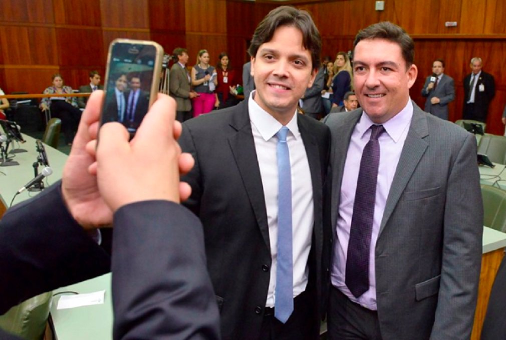 Resultado da política de comunicação implantada pelo presidente José Vitti (PSDB), o Portal da Assembleia Legislativa de Goiás alcançou 582.359 mil acessos em 2017, com média mensal de 25.434 de usuários únicos; número geral de acessos é cerca de 30% maior do que o registrado ao longo de 2016; o mês com o maior número de acessos foi maio de 2017, com 72.349 visitas. Uma sequência de três matérias jornalísticas sobre a aprovação da Emenda Constitucional que delimitava teto de gastos do Estado foram as mais acessadas na época (Foto: José Barbacena) Resultado da política de comunicação implantada pelo presidente José Vitti (PSDB), o Portal da Assembleia Legislativa de Goiás alcançou 582.359 mil acessos em 2017, com média mensal de 25.434 de usuários únicos; número geral de acessos é cerca de 30% maior do que o registrado ao longo de 2016; o mês com o maior número de acessos foi maio de 2017, com 72.349 visitas. Uma sequência de três matérias jornalísticas sobre a aprovação da Emenda Constitucional que delimitava teto de gastos do Estado foram as mais acessadas na época