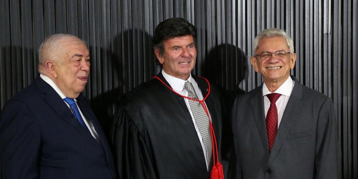 O presidente do Tribunal Regional Eleitoral do Piauí (TRE-PI), desembargador Francisco Antônio Paes Landim Filho comentou um ponto fundamental das Eeeições 2018, as “fake news”, as falsas notícias disseminadas nas redes sociais; o presidente do TRE-PI, convoca a imprensa e os eleitores para o bom combate à essa praga que pode desequilibrar pleitos eleitorais, a exemplo das últimas eleições nos EUA (Foto: Charles Nisz) O presidente do Tribunal Regional Eleitoral do Piauí (TRE-PI), desembargador Francisco Antônio Paes Landim Filho comentou um ponto fundamental das Eeeições 2018, as “fake news”, as falsas notícias disseminadas nas redes sociais; o presidente do TRE-PI, convoca a imprensa e os eleitores para o bom combate à essa praga que pode desequilibrar pleitos eleitorais, a exemplo das últimas eleições nos EUA