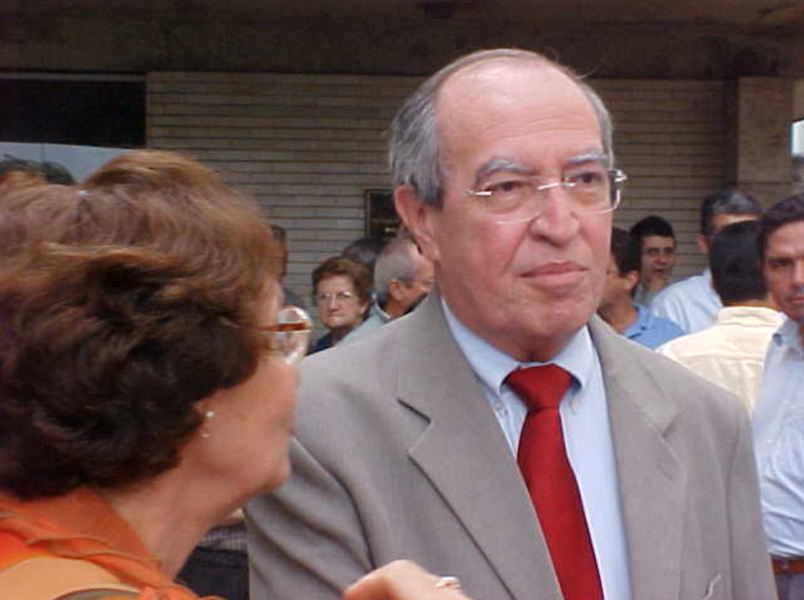 Com a saída do ex-governador Lúcio Alcântara da presidência do PR, a liderança do partido no Ceará pode ficar nas mãos do vice-prefeito de Maracanaú, Roberto Pessoa, ou da deputada federal Gorete Pereira. Na semana passada, o deputado estadual Capitão Wagner anunciou sua saída do partido para se filiar ao Pros (Foto: Rodrigo Rocha) Com a saída do ex-governador Lúcio Alcântara da presidência do PR, a liderança do partido no Ceará pode ficar nas mãos do vice-prefeito de Maracanaú, Roberto Pessoa, ou da deputada federal Gorete Pereira. Na semana passada, o deputado estadual Capitão Wagner anunciou sua saída do partido para se filiar ao Pros