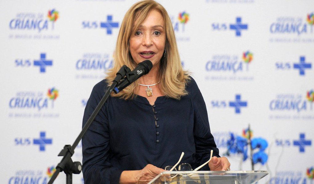 A nova secretária de Trabalho, Desenvolvimento Social, Mulheres, Igualdade Racial e Direitos Humanos, Ilda Peliz, diz que talvez não tenha tempo para deixar uma marca de gestão; oficializada no cargo em 9 de janeiro, ela afirma que a prioridade vai ser efetuar o pagamento das instituições conveniadas em dia (Foto: Charles Nisz) A nova secretária de Trabalho, Desenvolvimento Social, Mulheres, Igualdade Racial e Direitos Humanos, Ilda Peliz, diz que talvez não tenha tempo para deixar uma marca de gestão; oficializada no cargo em 9 de janeiro, ela afirma que a prioridade vai ser efetuar o pagamento das instituições conveniadas em dia