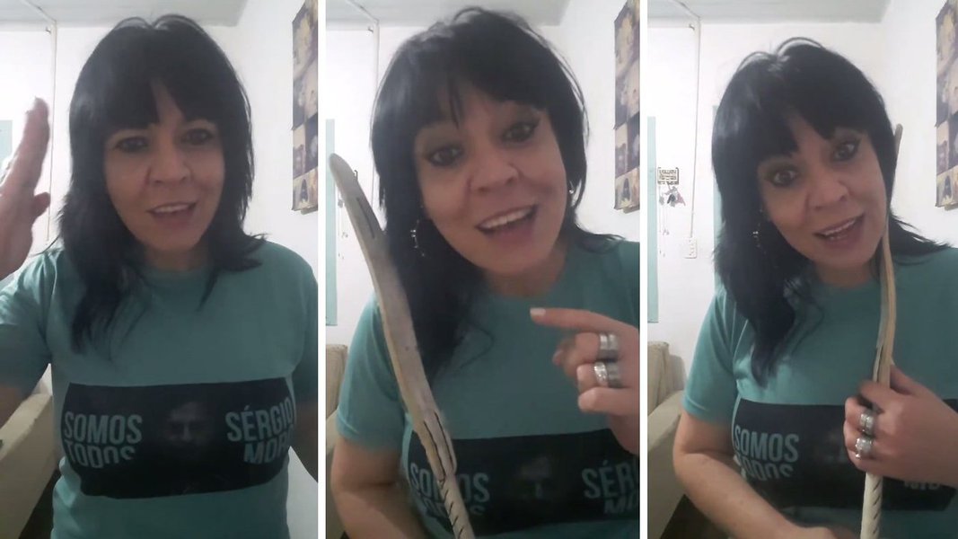 Sargento da Brigada Militar do Rio Grande do Sul, Flavia Cristina Abreu, que já havia ameaçado os manifestantes que viajarem a Porto Alegre para acompanhar o julgamento no TRF4, postou um novo vídeo nas redes sociais com mais ameaças; segurando o chicote de madeira nas mãos, a brigadiana diz que "isso se chama relho, mango. Uma coisa que a gente usa de vez em quando, quando vagabundo vem bater de frente. Isso faz um efeito galera... Sugiro que todos tenham, aqui no Rio Grande do Sul todos têm. Isso é muito bom. Na paleta então..."; assista (Foto: Paulo Emílio) Sargento da Brigada Militar do Rio Grande do Sul, Flavia Cristina Abreu, que já havia ameaçado os manifestantes que viajarem a Porto Alegre para acompanhar o julgamento no TRF4, postou um novo vídeo nas redes sociais com mais ameaças; segurando o chicote de madeira nas mãos, a brigadiana diz que "isso se chama relho, mango. Uma coisa que a gente usa de vez em quando, quando vagabundo vem bater de frente. Isso faz um efeito galera... Sugiro que todos tenham, aqui no Rio Grande do Sul todos têm. Isso é muito bom. Na paleta então..."; assista