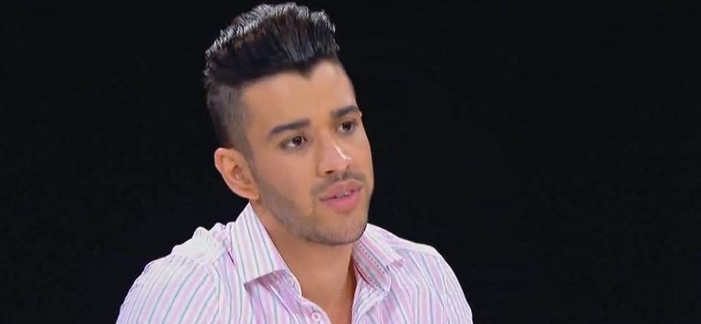 O cantor sertanejo, Gusttavo Lima, que defendeu recentemente nas redes o fim do Estatuto do Desarmamento e apoiou a candidatura de Jair Bolsonaro para a presidência, fugiu correndo e largou a sua banda e equipe para trás ao ouvir disparos durante um show seu em Rondonópolis, a 218 km de Cuiabá, em novembro de 2017 (Foto: Leonardo Lucena) O cantor sertanejo, Gusttavo Lima, que defendeu recentemente nas redes o fim do Estatuto do Desarmamento e apoiou a candidatura de Jair Bolsonaro para a presidência, fugiu correndo e largou a sua banda e equipe para trás ao ouvir disparos durante um show seu em Rondonópolis, a 218 km de Cuiabá, em novembro de 2017