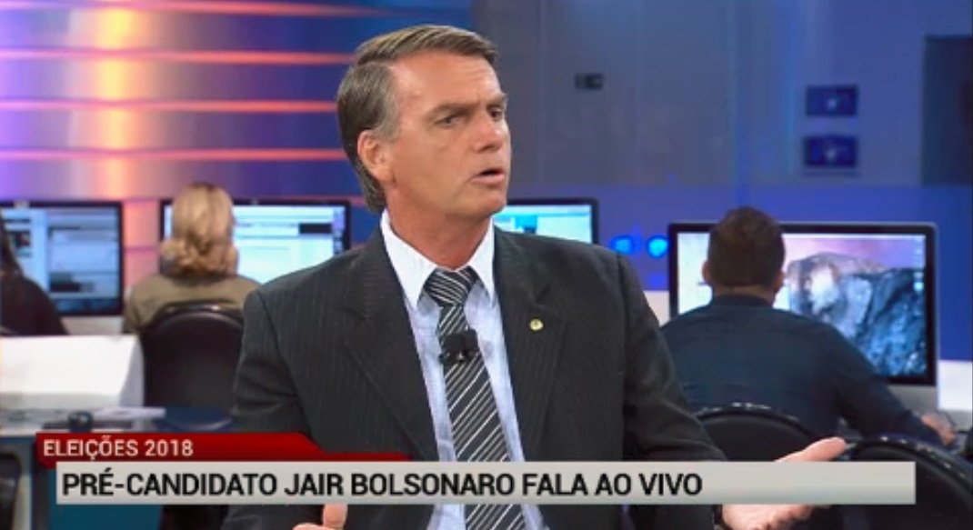 “Eu não posso simplesmente levar à miséria os aposentados no futuro, ou praticamente impedi-los de aposentar por uma exigência do mercado financeiro”, disse. “Essa que estão propondo aí, repito, não será aprovada, não contará com meu apoio e ainda dará munição para a esquerda crescer nas eleições” (Foto: Leonardo Attuch) “Eu não posso simplesmente levar à miséria os aposentados no futuro, ou praticamente impedi-los de aposentar por uma exigência do mercado financeiro”, disse. “Essa que estão propondo aí, repito, não será aprovada, não contará com meu apoio e ainda dará munição para a esquerda crescer nas eleições”