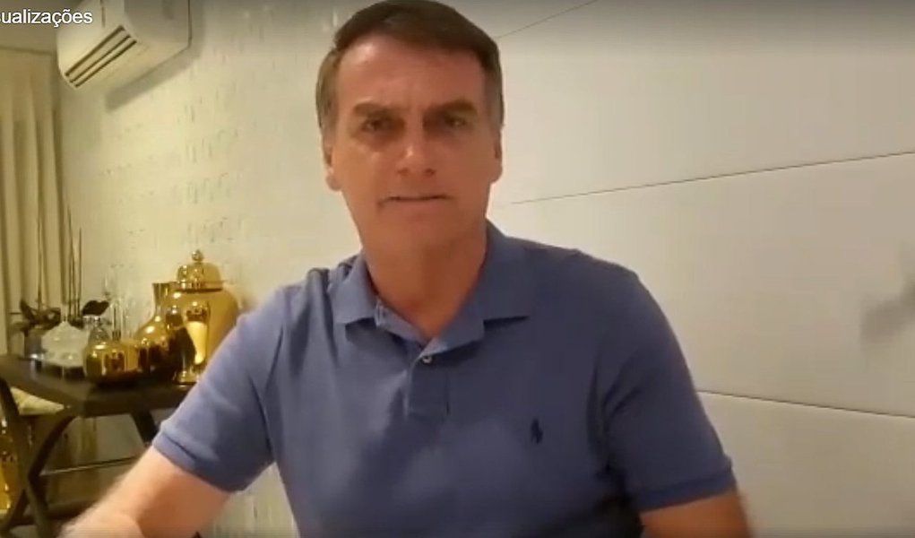 Deputado publicou vídeo negando nota do colunista Lauro Jardim, do Globo, que noticiou que ele pregou a mil executivos em um evento na semana passada "metralhar a Rocinha" como solução para a criminalidade; "Isso é uma insanidade, uma loucura alguém escrever uma coisa dessas. Espero que você se retrate dessa infâmia, dessa covardia", afirma; assista (Foto: Gisele Federicce) Deputado publicou vídeo negando nota do colunista Lauro Jardim, do Globo, que noticiou que ele pregou a mil executivos em um evento na semana passada "metralhar a Rocinha" como solução para a criminalidade; "Isso é uma insanidade, uma loucura alguém escrever uma coisa dessas. Espero que você se retrate dessa infâmia, dessa covardia", afirma; assista