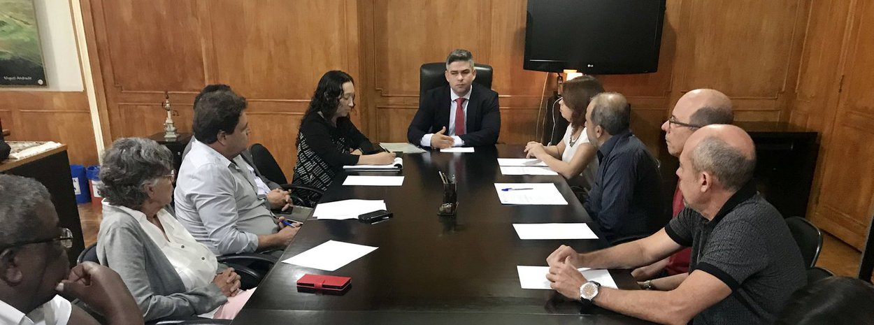 Representantes das seis bacias hidrográficas do Rio Doce e de entidades ambientais estaduais mineiras traçam as metas para a região em 2018; o Rio Doce ainda se recupera das consequências do rompimento da barragem do Fundão, em novembro de 2015, que lançou milhares de toneladas de lama nessa bacia hidrográfica (Foto: Charles Nisz) Representantes das seis bacias hidrográficas do Rio Doce e de entidades ambientais estaduais mineiras traçam as metas para a região em 2018; o Rio Doce ainda se recupera das consequências do rompimento da barragem do Fundão, em novembro de 2015, que lançou milhares de toneladas de lama nessa bacia hidrográfica