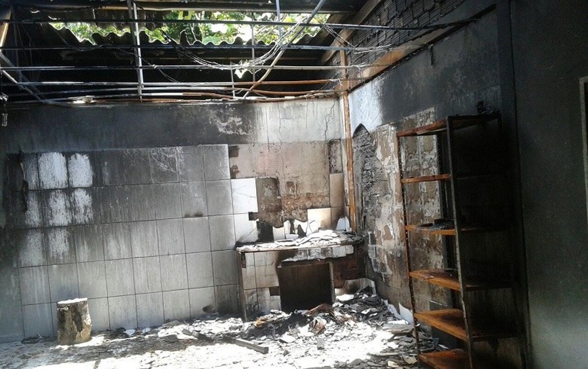 Nesta semana, o Conselho Indigenista Missionário (Cimi) emitiu nota denunciando violências sofridas pelo povo Karipuna, no estado de Rondônia; invasores atearam fogo em um posto de Vigilância da Fundação Nacional do Índio (Funai), o que demonstra, de acordo com a entidade, "o caráter criminoso e organizado destes grupos" (Foto: Charles Nisz) Nesta semana, o Conselho Indigenista Missionário (Cimi) emitiu nota denunciando violências sofridas pelo povo Karipuna, no estado de Rondônia; invasores atearam fogo em um posto de Vigilância da Fundação Nacional do Índio (Funai), o que demonstra, de acordo com a entidade, "o caráter criminoso e organizado destes grupos"