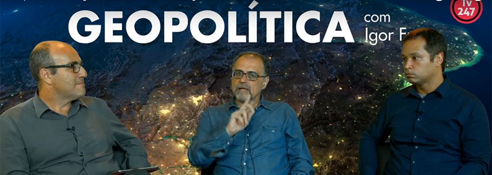 Estreou nesta quarta-feira, na TV 247, o programa Geopolítica, com o professor Igor Fuser, que abordou os dez grandes fatores de risco internacionais em 2018, como a alegada incapacidade mental de Donald Trump, os ataques à democracia no Brasil, o possível giro à esquerda no México, o conflito na Venezuela, as tensões no Oriente Médio e a onda separatista na Europa; confira como foi o primeiro programa (Foto: Leonardo Attuch) Estreou nesta quarta-feira, na TV 247, o programa Geopolítica, com o professor Igor Fuser, que abordou os dez grandes fatores de risco internacionais em 2018, como a alegada incapacidade mental de Donald Trump, os ataques à democracia no Brasil, o possível giro à esquerda no México, o conflito na Venezuela, as tensões no Oriente Médio e a onda separatista na Europa; confira como foi o primeiro programa