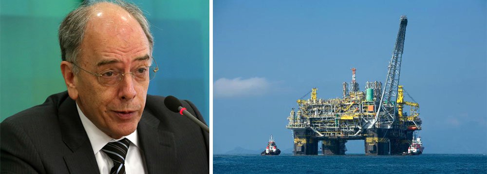 Federação Única dos Petroleiros critica a alteração do estatuto da estatal, pelo presidente da empresa, Pedro Parente, "para privilegiar o mercado, em detrimento do povo brasileiro"; "Sorrateiramente, o Conselho de Administração incluiu no estatuto artigos que blindam a empresa de medidas governamentais de caráter público que se contraponham à atual política de preços de derivados e a outros interesses do mercado", diz o texto da entidade (Foto: Gisele Federicce) Federação Única dos Petroleiros critica a alteração do estatuto da estatal, pelo presidente da empresa, Pedro Parente, "para privilegiar o mercado, em detrimento do povo brasileiro"; "Sorrateiramente, o Conselho de Administração incluiu no estatuto artigos que blindam a empresa de medidas governamentais de caráter público que se contraponham à atual política de preços de derivados e a outros interesses do mercado", diz o texto da entidade