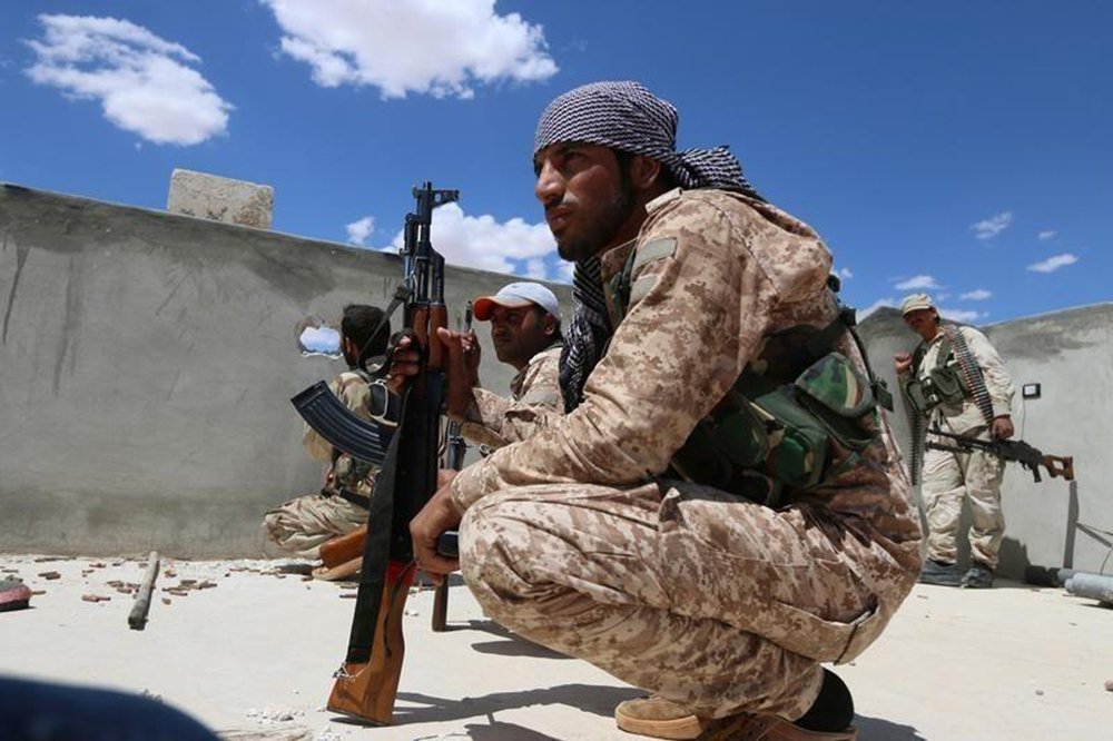 Gevorg Mirzoyan, professor da Universidade de Finanças russa, acredita que a Turquia queira resolver a questão curda de maneira militar e sabe como convencer Moscou e Washington a não se envolver; sabe-se que os curdos sírios são favoritos dos EUA na Síria; Washington conta com ajuda deles para influenciar a vida política interna do país pós-guerra e também usá-los para exercer influência nos países vizinhos, em primeiro lugar, no Iraque, Turquia e Irã
(Foto: Leonardo Lucena)
Gevorg Mirzoyan, professor da Universidade de Finanças russa, acredita que a Turquia queira resolver a questão curda de maneira militar e sabe como convencer Moscou e Washington a não se envolver; sabe-se que os curdos sírios são favoritos dos EUA na Síria; Washington conta com ajuda deles para influenciar a vida política interna do país pós-guerra e também usá-los para exercer influência nos países vizinhos, em primeiro lugar, no Iraque, Turquia e Irã