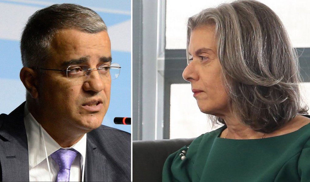 "Parece que alguém esqueceu de avisar à ministra Cármen Lúcia que o Supremo Tribunal Federal se apequenou faz tempo",diz o jornalista Kennedy Alencar, ao responder à ministra Cármen Lúcia; "Está difícil encontrar um paralelo histórico para um Supremo tão apequenado como o atual. Aliás, é duro lembrar quando foi que a atual composição da corte se agigantou. Sergio Moro e Deltan Dallagnol têm mais influência no Judiciário do que os 11 ministros do STF somados", diz ele (Foto: Aquiles Lins) "Parece que alguém esqueceu de avisar à ministra Cármen Lúcia que o Supremo Tribunal Federal se apequenou faz tempo",diz o jornalista Kennedy Alencar, ao responder à ministra Cármen Lúcia; "Está difícil encontrar um paralelo histórico para um Supremo tão apequenado como o atual. Aliás, é duro lembrar quando foi que a atual composição da corte se agigantou. Sergio Moro e Deltan Dallagnol têm mais influência no Judiciário do que os 11 ministros do STF somados", diz ele